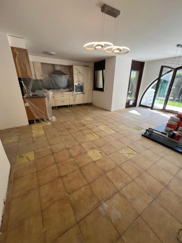 PHOTO-2025-11-06-17-01-00 13